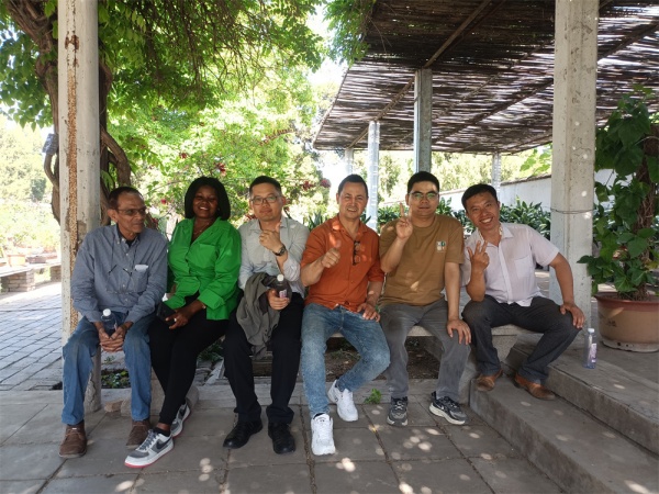 Customer visit factory 